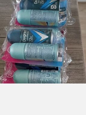 32 Degrees Women Bath & Body Bath Soak & Bubbles - Aqua Blue and Navy
